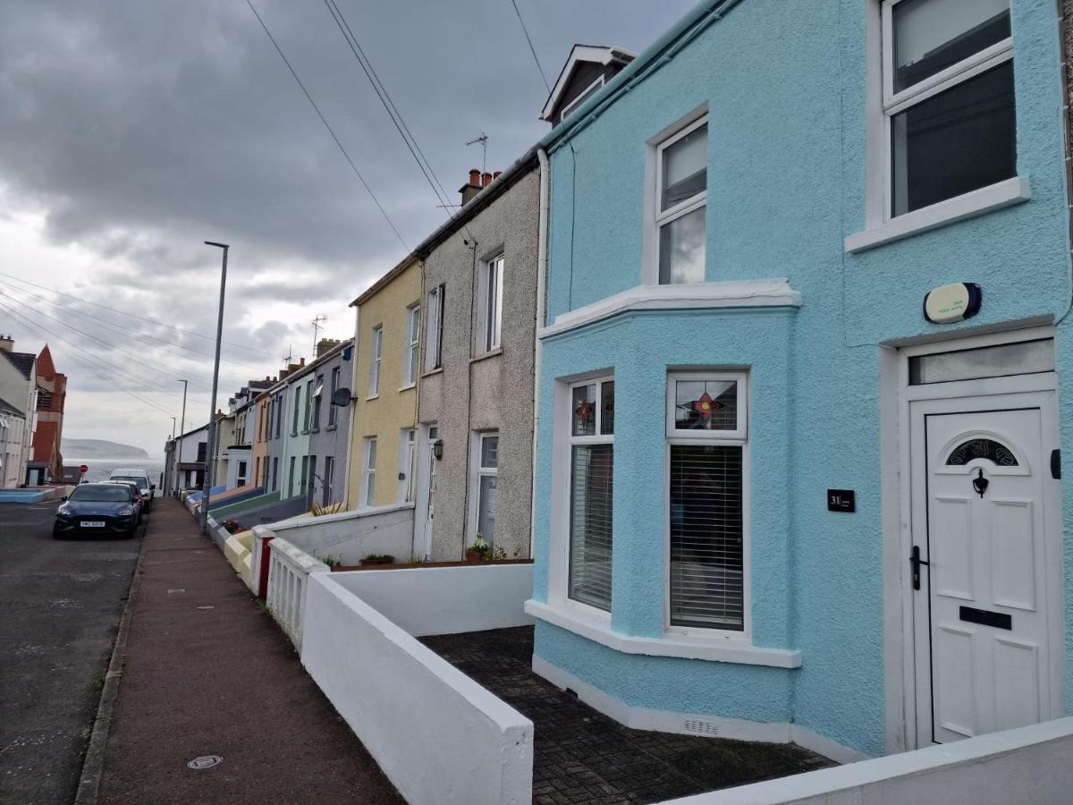 Enfield Street House Behind Portstewart Promenade With Partial Sea View From Front 3 Bed Sleeps 7 Exterior foto